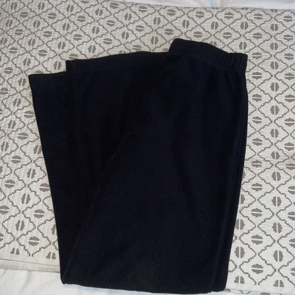 Comfy sweatpants size small - Picture 2 of 3